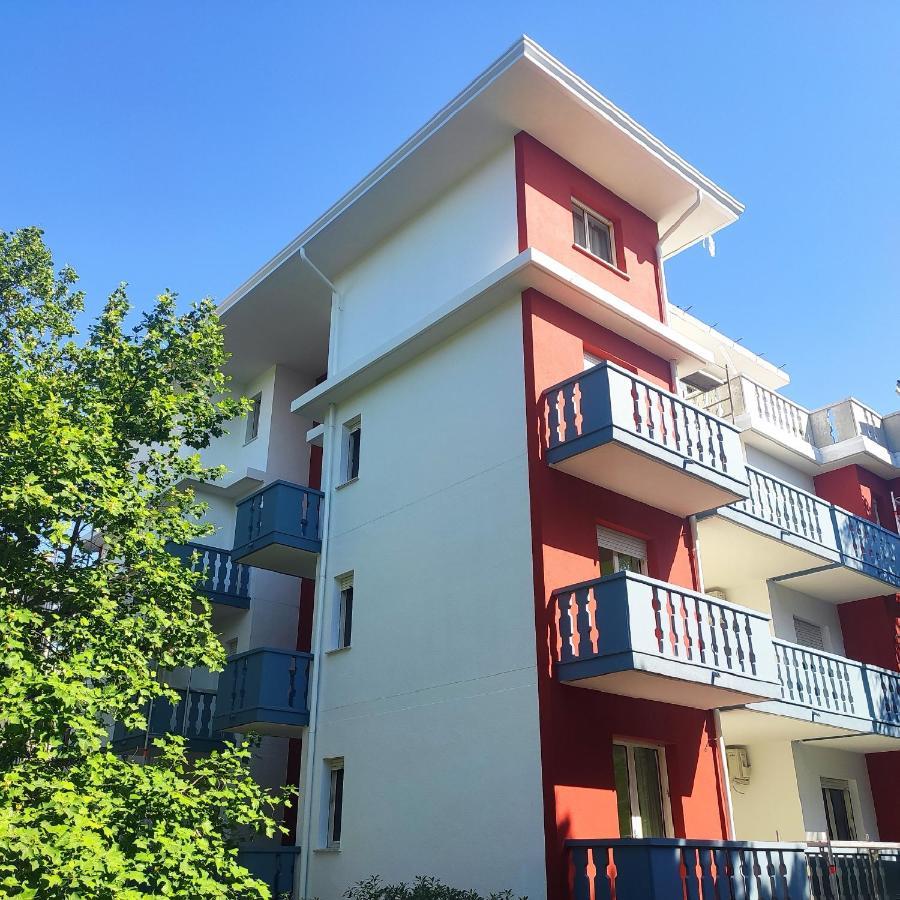 Condominio Ivelca ลินญาโน ซับเบียโดโร ภายนอก รูปภาพ